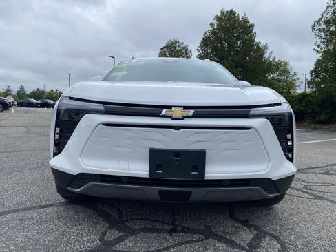 Used 2024 Chevrolet Blazer EV LT AWD/4WD image 2