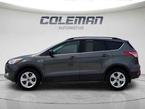 Used 2015 Ford Escape SE w/ Equipment Group 201A AWD/4WD image 2
