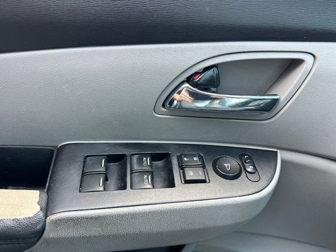 Used 2015 Honda Odyssey EX-L image 11