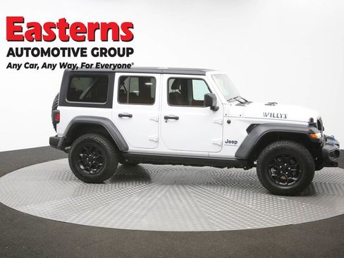 Used 2023 Jeep Wrangler Unlimited w/ Cold Weather Group AWD/4WD image 43
