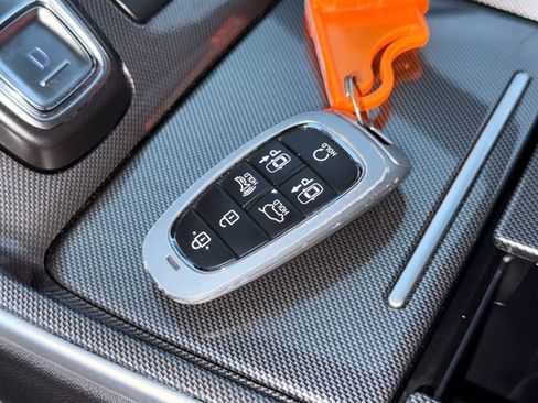 Used 2023 Hyundai Santa Fe Limited image 36