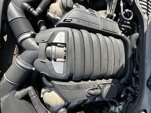 Used 2013 Porsche Panamera GTS image 24