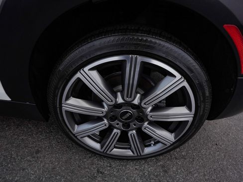 Used 2024 MINI Cooper Clubman S image 8