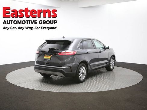 Used 2023 Ford Edge SEL image 38