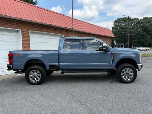 Used 2023 Ford F350 Lariat w/ Chrome Package AWD/4WD image 34