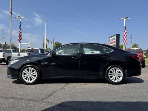Used 2014 Lexus ES 350 w/ Premium Package FWD image 4