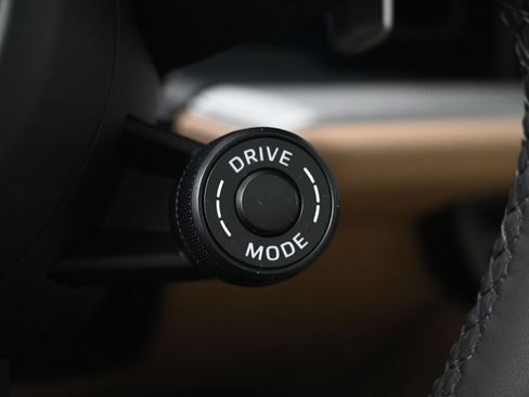 Certified 2026 Porsche Cayenne S AWD/4WD image 24