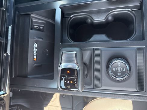 New 2026 GMC Hummer EV SUV image 16