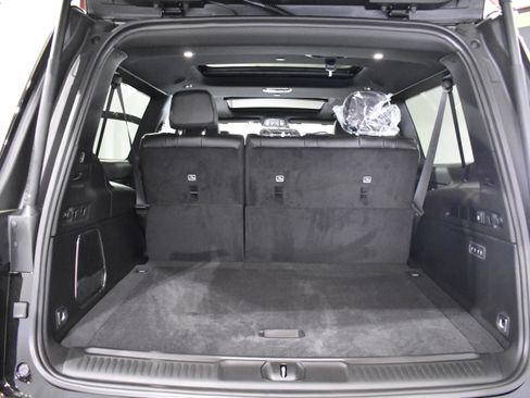 New 2026 Jeep Grand Wagoneer L Limited AWD/4WD image 38