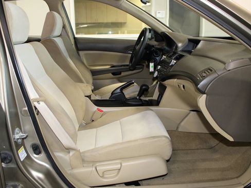 Used 2009 Honda Accord LX-P image 21