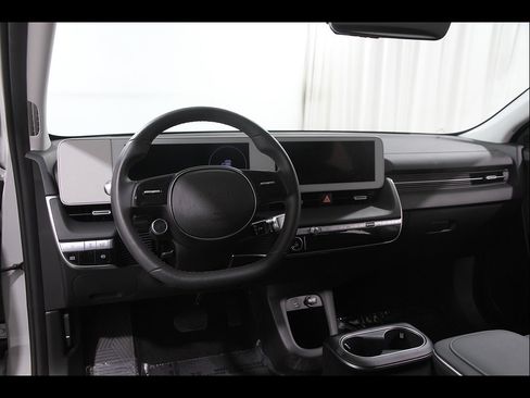 Certified 2024 Hyundai Ioniq 5 SEL AWD/4WD image 6