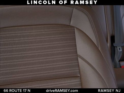 New 2026 Lincoln Nautilus Reserve AWD/4WD image 17
