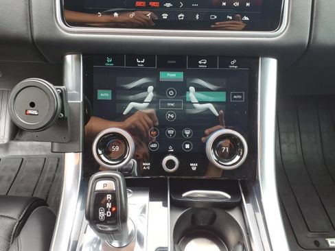 Used 2019 Land Rover Range Rover Sport HSE Dynamic AWD/4WD image 24