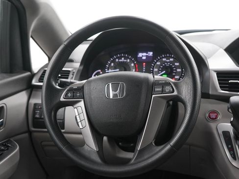 Used 2016 Honda Odyssey SE image 19