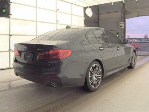 Used 2018 BMW 540i xDrive 540i xDrive w/ M Sport Package image 3