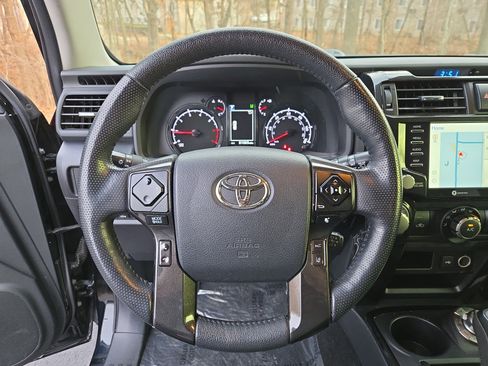 Used 2023 Toyota 4Runner 40th Anniversary SE image 16