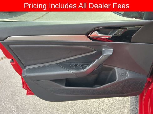 Used 2019 Volkswagen Jetta R-Line FWD image 4
