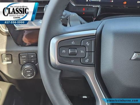 Used 2025 Chevrolet Silverado 1500 LT Trail Boss w/ Convenience Package II image 31