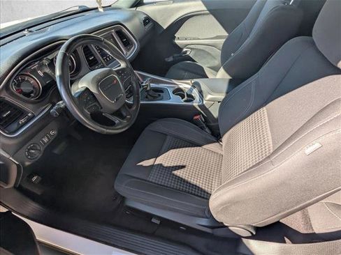 Used 2019 Dodge Challenger SXT image 13