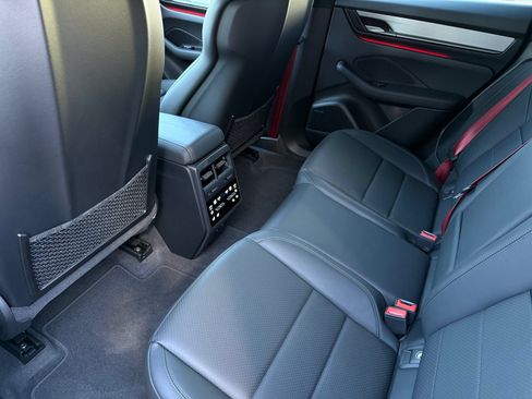 New 2025 Porsche Macan 4S Electric AWD/4WD image 33
