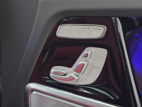 Used 2023 Mercedes-Benz G 550 image 17