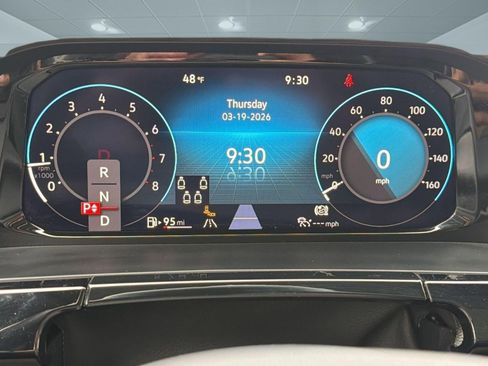 Used 2024 Volkswagen Atlas SEL Premium R-Line image 18