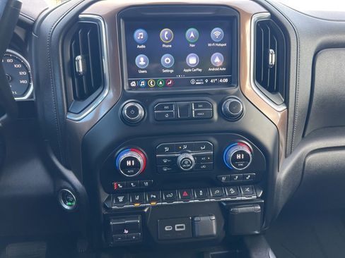 Used 2022 Chevrolet Silverado 2500 High Country w/ Technology Package image 5