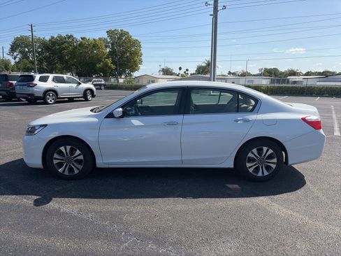 Used 2014 Honda Accord LX image 4