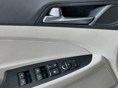 Used 2017 Hyundai Tucson Sport image 15