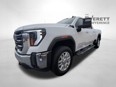 Used 2024 GMC Sierra 2500 SLE w/ SLE Value Package; image 6