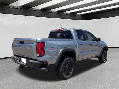 Used 2024 Chevrolet Colorado Trail Boss w/ Advanced Trailering Package AWD/4WD image 4