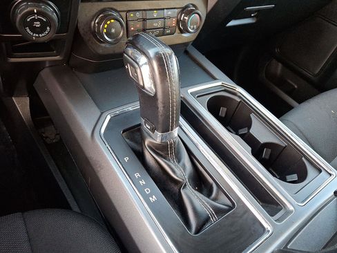 Used 2018 Ford F150 XLT w/ Equipment Group 302A Luxury image 15