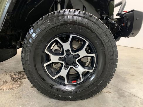 Used 2022 Jeep Wrangler Unlimited Rubicon w/ Steel Bumper Group image 28