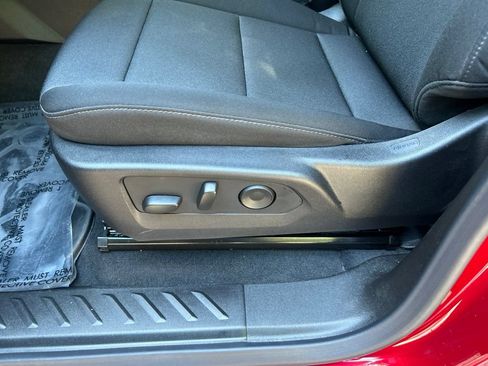 Used 2026 Chevrolet Colorado W/T w/ WT Custom Package RWD image 17
