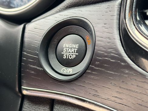 Used 2020 Jeep Grand Cherokee High Altitude RWD image 25