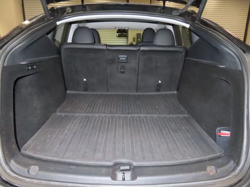 Used 2023 Tesla Model Y Long Range image 22