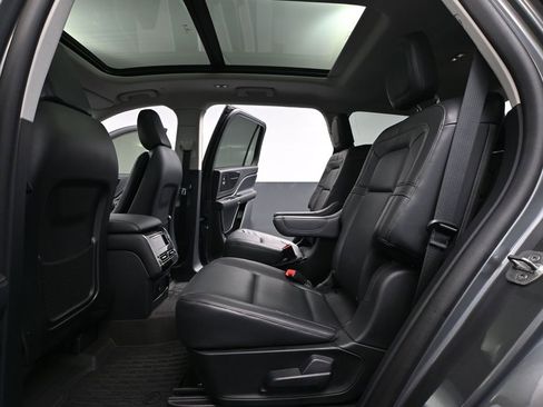 Used 2025 Lincoln Aviator Reserve w/ Jet Appearance Package image 40