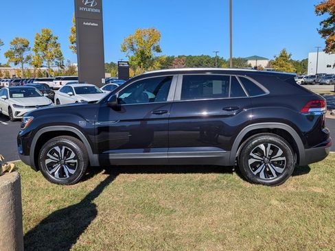 New 2026 Volkswagen Atlas Cross Sport SE image 8