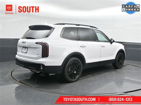 Used 2025 Kia Telluride SX Prestige X-Line image 2