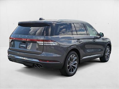 New 2025 Lincoln Aviator Reserve w/ Illumination Package image 8