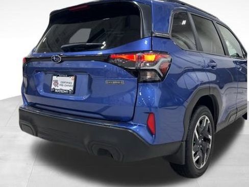 Certified 2025 Subaru Forester Premium image 16
