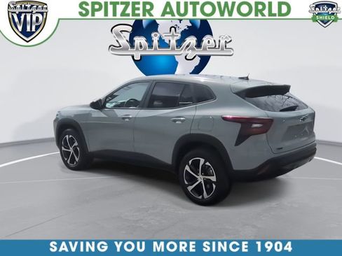 Used 2024 Chevrolet Trax RS image 7