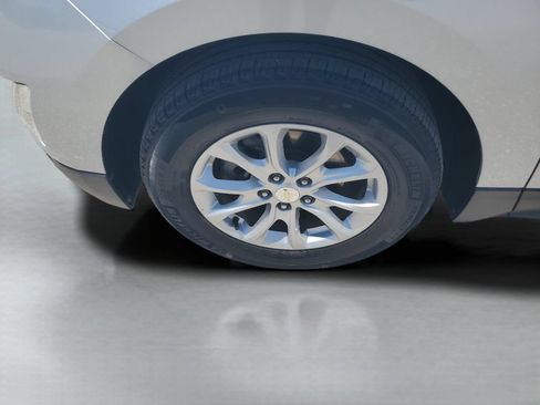 Used 2020 Chevrolet Equinox LT FWD image 26