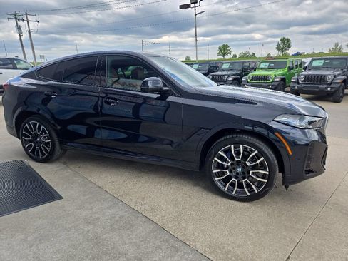 Used 2024 BMW X6 xDrive40i w/ Executive Package AWD/4WD image 13
