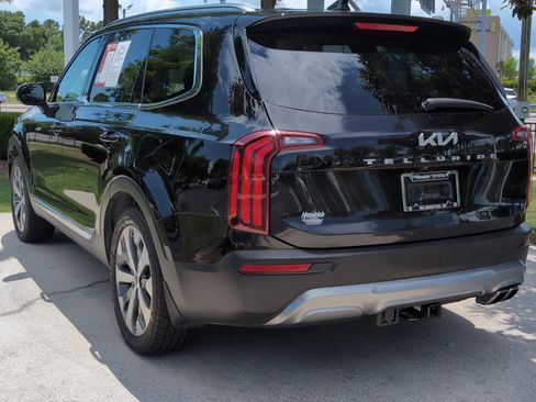 Used 2022 Kia Telluride EX w/ EX Premium Package FWD image 8