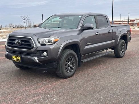 Used 2021 Toyota Tacoma TRD Sport image 8