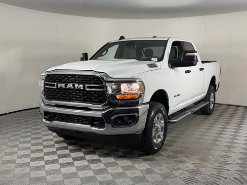 Used 2024 RAM 2500 Big Horn w/ Protection Group image 10