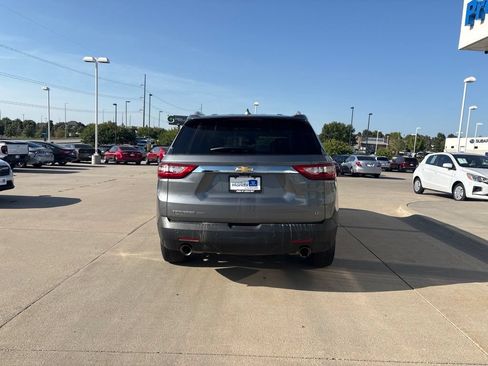 Used 2018 Chevrolet Traverse LT AWD/4WD image 6
