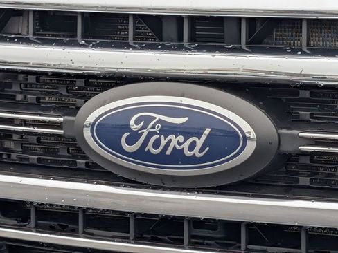 Certified 2021 Ford F250 Lariat w/ Chrome Package image 12