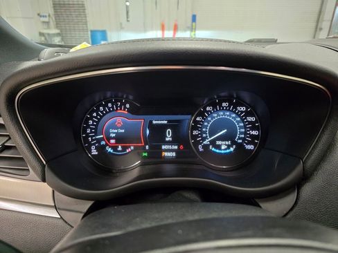 Used 2019 Lincoln MKC Premiere image 20